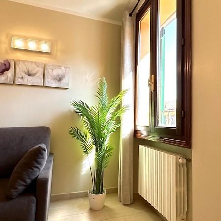 Int 5 - Appartamento Elios Bologna Bagian luar foto