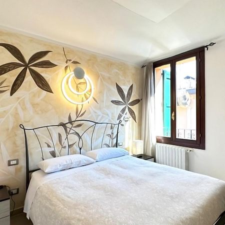 Int 5 - Appartamento Elios Bologna Bagian luar foto