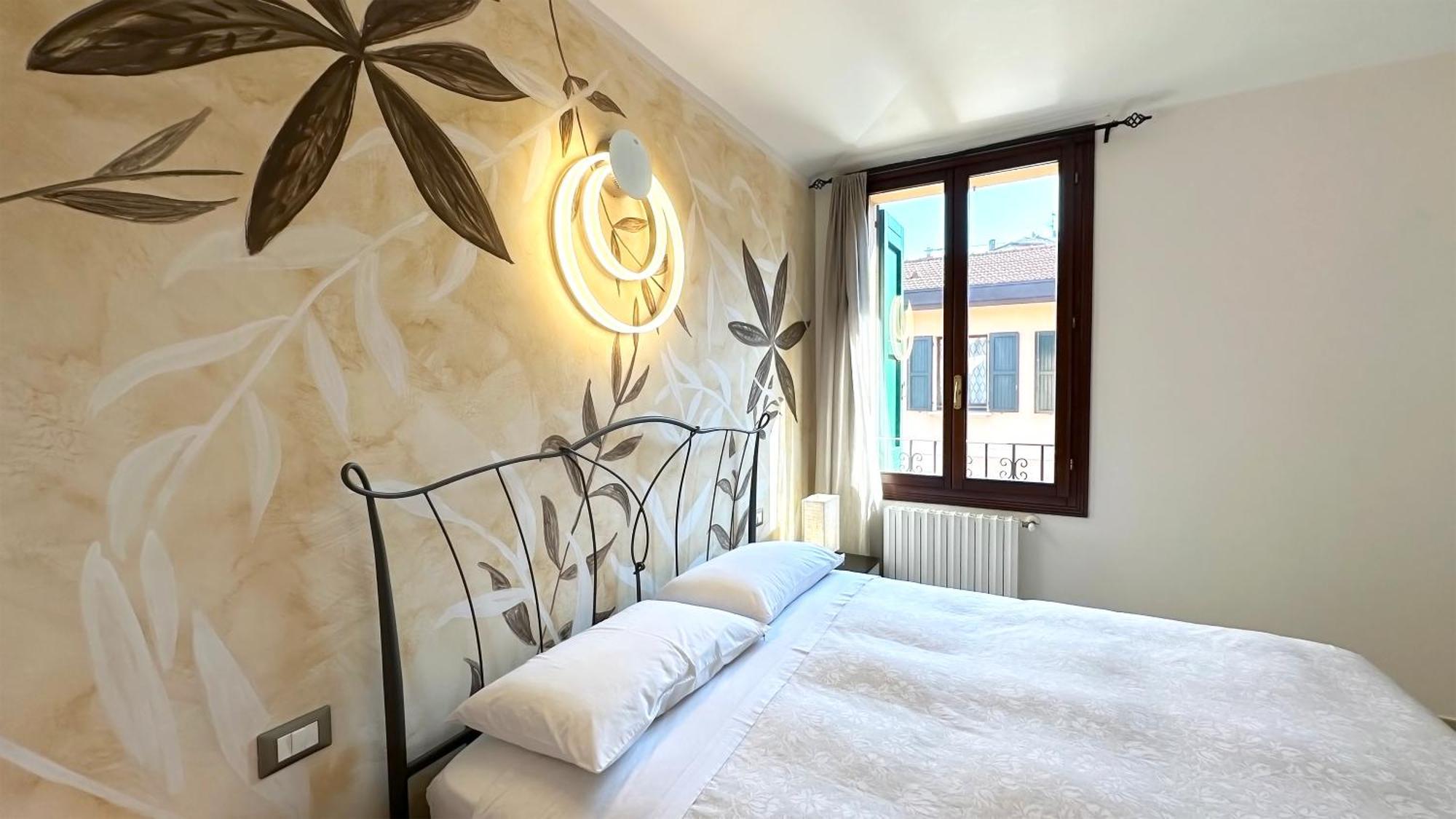 Int 5 - Appartamento Elios Bologna Bagian luar foto